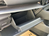 車検証入れや小物も入ります!
