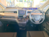 ■ 運転席まわりの装備 &rArr;