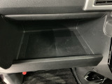 専門業者にて内外装のクリーニングを実施しております!