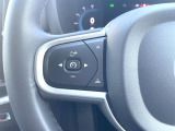 【全車速対応アダプティブクルーズコントロール】ミリ波レーダー+ステレオカメラ+赤外線により前方車輌を認識し、速度や車間距離を維持・調整。高速道路走行時や渋滞時にドライバーの負担を大幅に軽減します。