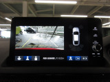 バックカメラの画像です。ガイドラインがスムースな車庫入れをサポートいたします。車庫入れの安心感がアップしますね。