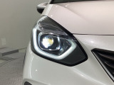 LEDヘッドライト☆HIDヘッドライトより省電力かつ、ライトを点けた際の立ち上がりも早いです☆寿命も長いのでお財布にも優しいオススメ装備☆