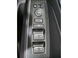 運転席のスイッチ類です。