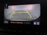 慣れない駐車場や車庫入れをサポートしてくれるバックモニター付きです♪