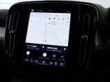 カーナビ、運転支援システムや空調、オーディオの設定もこの画面を介して行います。電話のほか、エアコン、シートコントロール、車両設定などもえます。