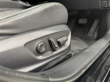 パワーシート搭載。微妙な調整が手軽にでき、ピッタリのポジションで運転することが可能です。