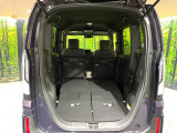 普段のお買い物や通勤、送迎等に十分な荷室スペースを確保しております。セカンドシートを倒すと、大きな荷物の積載も可能です♪