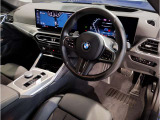 ☆センターパネルを運転席側に僅かに傾けたBMW独特のインパネ☆【駆け抜ける歓び】はここからもスタートしております☆