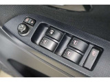 運転席はオート機能付のパワーウィンドウです!