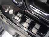◆パワーウィンドウスイッチ◆運転席から全席の窓の開閉操作を行うことが出来いつでも換気ができます!