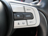 ホンダセンシングの操作が運転席お手元のスイッチで可能です。