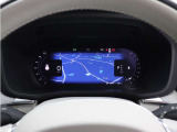 Google アシスタントを呼べば、友人や家族、会社の同僚への連絡や、車内環境の調整も思いのまま。ルート案内やエンターテイメント機能を利用する際も、ステアリングから手を離す必要はありません。