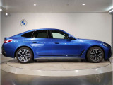 ☆BMWの前後重量配分50:50はエンジン自体をフロントタイヤよりも後ろにずらし、通常はエンジンルーム内に搭載される重量物であるバッテリーをトランクに移動させるなどして実現されています☆