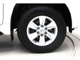タイヤサイズ(265/65R17)です。