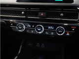 ◆ハンドル全体◆各種スイッチがハンドルから手を放さず操作できるので運転中でも楽に操作できます。