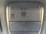 エアバッグ作動時や後突時または車内のSOSボタンを押した際に緊急通報オペレーターに連携し救急・警察を手配します。オペレーターと連携し、ご要望に応じロードサービス手配や近隣販売会社での修理などを調整します
