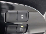 滑りやすい路面等で走行安定性を確保する、S-VSC(ステアリング協調車両安定性制御システム)が装備されています。