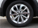 215/55R17タイヤ/7Jx17アルミホイール