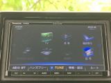 テレビや音楽、目的地検索などのメニューがひと目で分かり、使いたい機能を選びやすい構成です。日々の移動に合わせて幅広く活用できます。