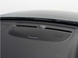【harman/kardon】世界のオーディオファン垂涎のプレミアムサウンドシステムを搭載。原音に近い音場空間を忠実に再現。乗る人すべてに最良の音響体験を提供します。