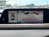 360&deg;ビューモニターも装備しておりますので、どんな場所でも簡単に駐車できます。