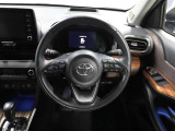 各操作スイッチなどもハンドルから手を放すことなく操作可能で安全運転に支援いたします!