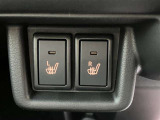 運転席・助手席は共にシートヒーター付なので、寒い日の朝の移動も快適です♪