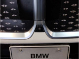 ☆BMWの代名詞とも言える【キドニーグリル】一目見ただけでBMW車であると認識できる確固たるアイコンとして存在感を放ちます☆