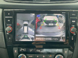 アラウンドビューモニター:空から見下ろしているような視点でスムーズな駐車と安全確認ができ安心して運転出来ます。