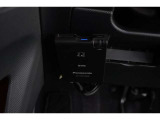 ETC車載器を装備していますので、高速道路の料金所をスムーズに通過。料金もお得になる場合があります。
