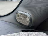 車室内専用設計で豊かな低音と澄んだ高音を実現。立体的で臨場感あるサウンドがドライブを格上げする高品質スピーカー。