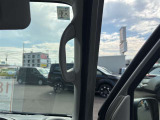 使い勝手が分かるドリンクホルダー。位置や数、汚れやキズの有無まで確認できて安心。