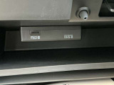 後方から見た室内スペース、ゆったりと寛げます。