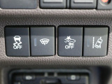 運転席のスイッチ類です。