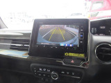 バックガイドモニターで、後方を確認しながら安心して駐車することができます。運転初心者も熟練者も必須の機能ですよ!