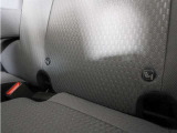 ◆ISOFIX◆シートベルトいらずでチャイルドシートと固定金具を連結するだけでガッチリ固定できます。
