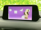 停車中にテレビ映像を視聴でき、休憩時間をゆったり過ごしたいときに便利です。画面はインパネ中央に配置され、映像を楽しむ際に内容を確認しやすい装備となっています。