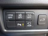 【安全装備も充実】車線逸脱警報システム。バック時の障害物を検知し知らせるパーキングセンサー付きです。
