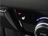 ◆シートヒーター◆寒い季節にピッタリなのが、このシートヒーター!座面を温め快適に。寒い季節もドライブが楽しくなります。