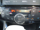 オートエアコンを装備しています!!寒い冬も暑い夏も全席に快適な空調をお届けします♪ご納車時からより快適にお乗り頂ける、エアコンフィルターの交換や、エアコン内部洗浄も承ります☆