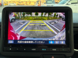 バックでの駐車が苦手な方や運転にあまり自信のない方でも後方の視界をしっかりサポート。安心して車庫入れが出来るバックカメラを装備しています!