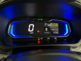 【メーターパネル】シンプルなデザインのメーターパネルは視認性が良く、必要な情報を運転手に分かりやすく伝えてくれます♪