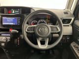 見通しのよいすっきりとした視界で、誰でも運転しやすいです。運転のしやすさは疲れにくさにも繋がりますよ♪