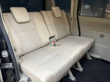 車内もキレイで嫌な臭いもありません☆気になる方は内装のスチームクリーナーも施工可能です♪