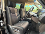 運転席シート廻りは使用感も少なく、良好な状態となっています。丁寧に使われていたことがよくわかりますね。