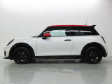 MINIオーナーのために設計されたオリジナルのMINI自動車保険がございます。車のことは全ておまかせください。