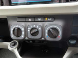 トヨタ認定中古車保証付!(1年間、距離無制限 HV車はHV保証付) 別途延長保証もご用意しております♪ ぜひ現車を確認にご来店ください