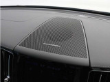 【harman/kardon】世界のオーディオファン垂涎のプレミアムサウンドシステムを搭載。原音に近い音場空間を忠実に再現。乗る人すべてに最良の音響体験を提供します。