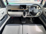 Honda車が初めての方にも扱いやすく分かりやすいインパネ周りと各種スイッチ類です☆