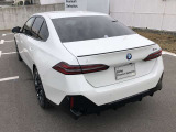 車両の詳細、ご質問につきましては、営業スタッフまでお気軽にご連絡下さいませ。遠方のお客様には実車の詳細動画送信も承ります。お問合せをお待ち致しております。